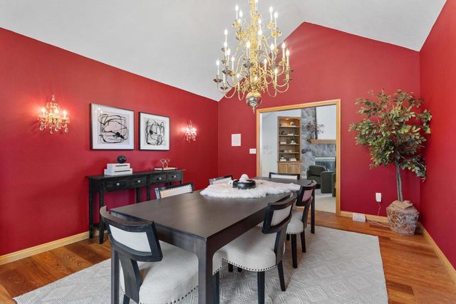 2516 VAN RITE COURT, Green Bay, WI 54301