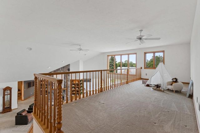 2516 VAN RITE COURT, Green Bay, WI 54301