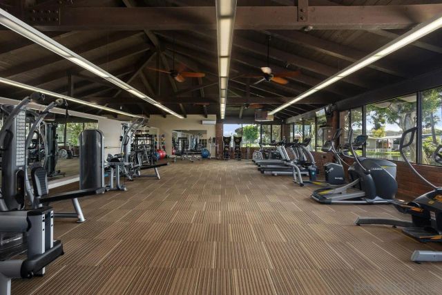 7004 San Carlos Street, Carlsbad, CA 92011