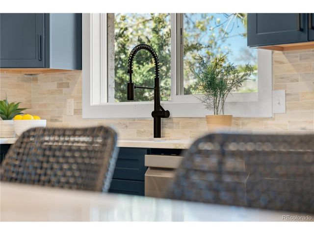 1843 S Urban Way, Lakewood, CO 80228