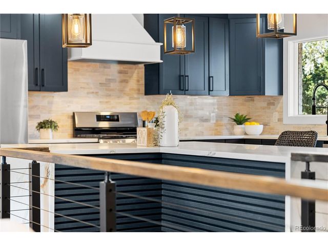 1843 S Urban Way, Lakewood, CO 80228