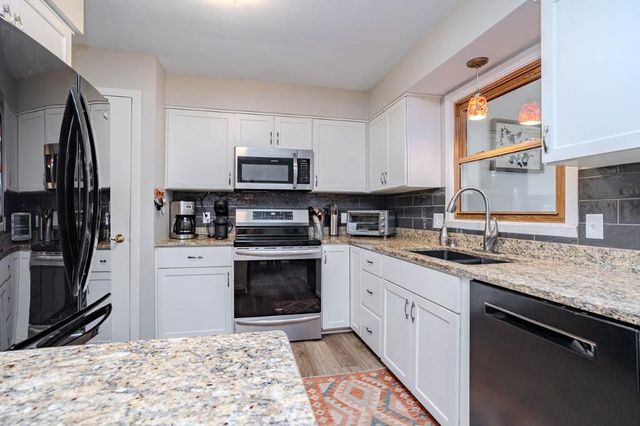 1908 KIMBERLY ROAD, Kronenwetter, WI 54455