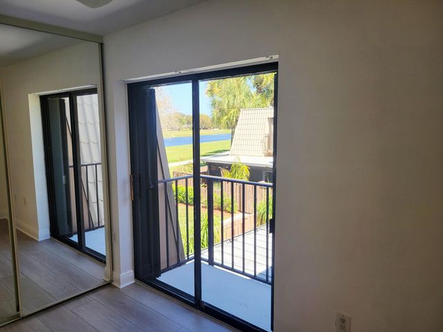 6407 64th Way, West Palm Beach, FL 33409