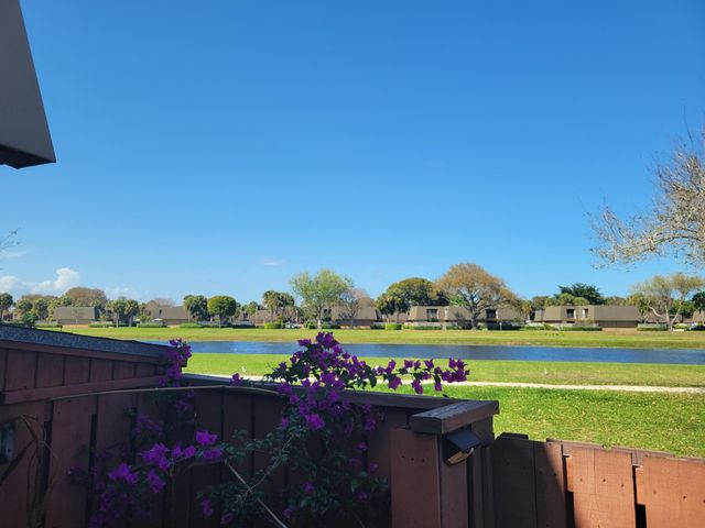 6407 64th Way, West Palm Beach, FL 33409