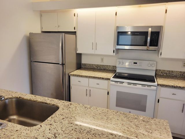 6407 64th Way, West Palm Beach, FL 33409