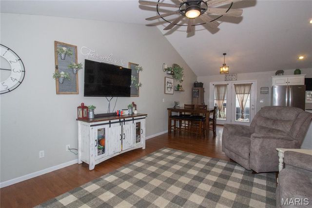 22935 Revelation Road, Waynesville, MO 65583