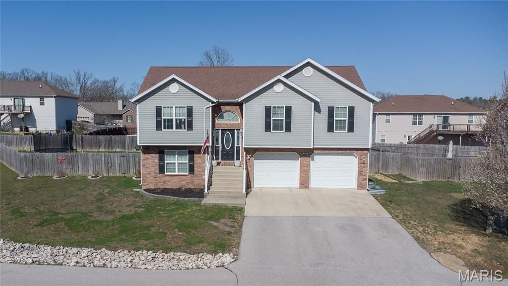 22935 Revelation Road, Waynesville, MO 65583