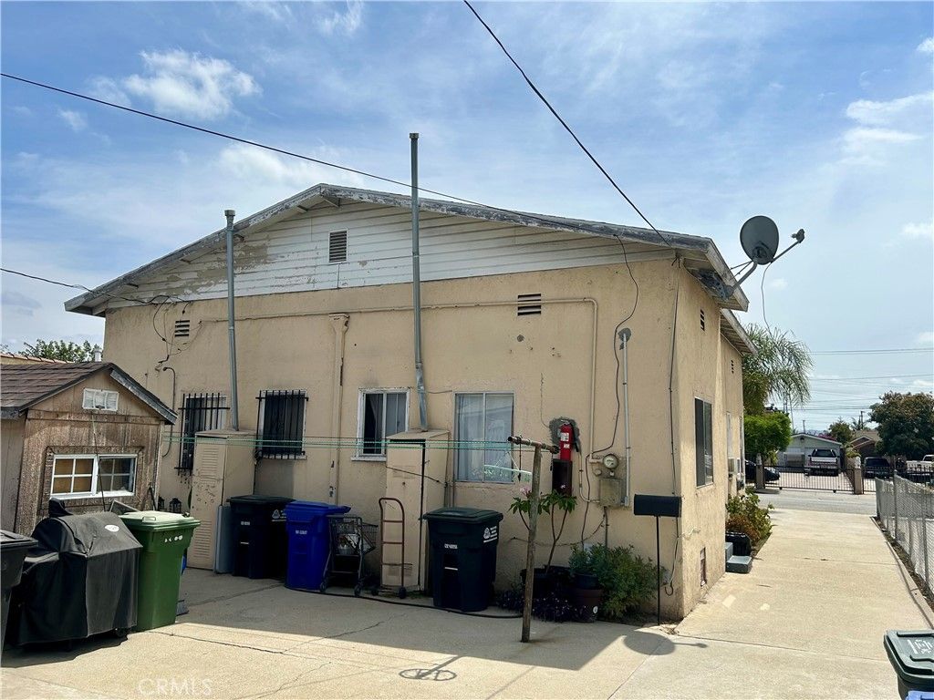 Image 4 of property listing at 731 Hendricks, Los Angeles, CA 90022