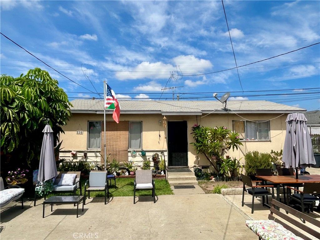 Image 6 of property listing at 731 Hendricks, Los Angeles, CA 90022