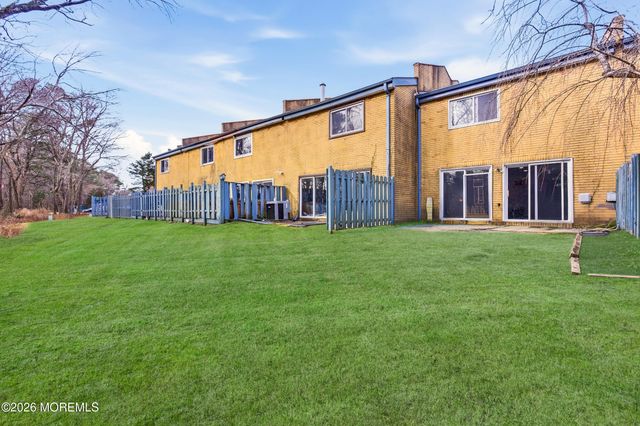 21 Chatham Court, Brick, NJ 08724