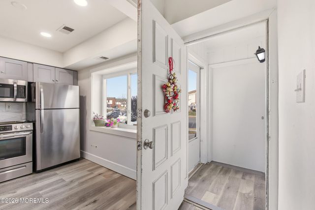 21 Chatham Court, Brick, NJ 08724