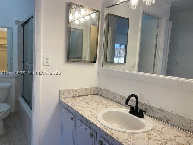 13721 SW 84th St G, Miami, FL 33183