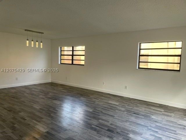 13721 SW 84th St G, Miami, FL 33183