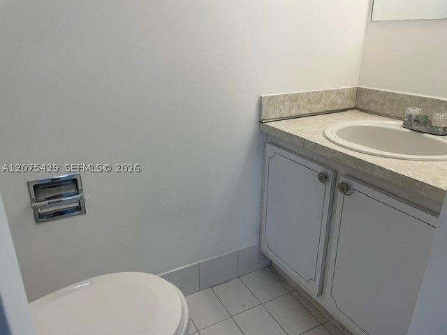 13721 SW 84th St G, Miami, FL 33183