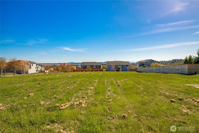 5463 Tolmiea Court, Blaine, WA 98230