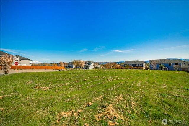 5463 Tolmiea Court, Blaine, WA 98230