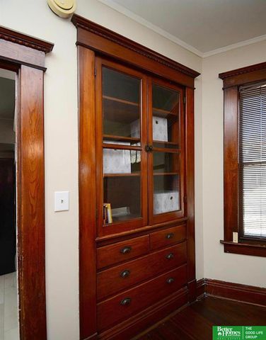 3521 Jones Street, Omaha, NE 68105