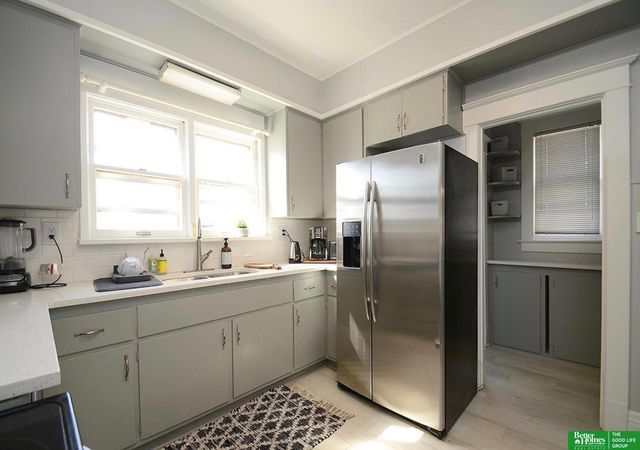 3521 Jones Street, Omaha, NE 68105