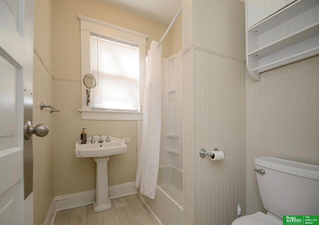 3521 Jones Street, Omaha, NE 68105