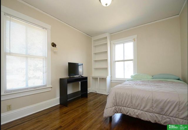 3521 Jones Street, Omaha, NE 68105