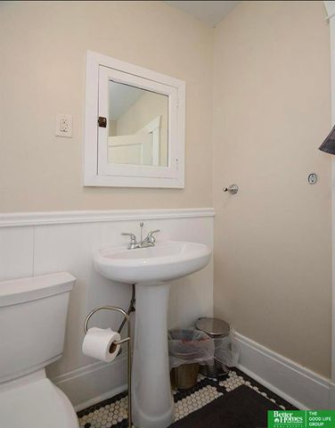 3521 Jones Street, Omaha, NE 68105