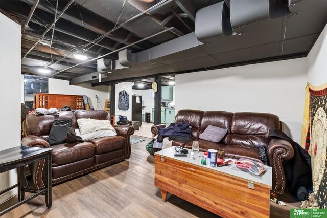 3521 Jones Street, Omaha, NE 68105