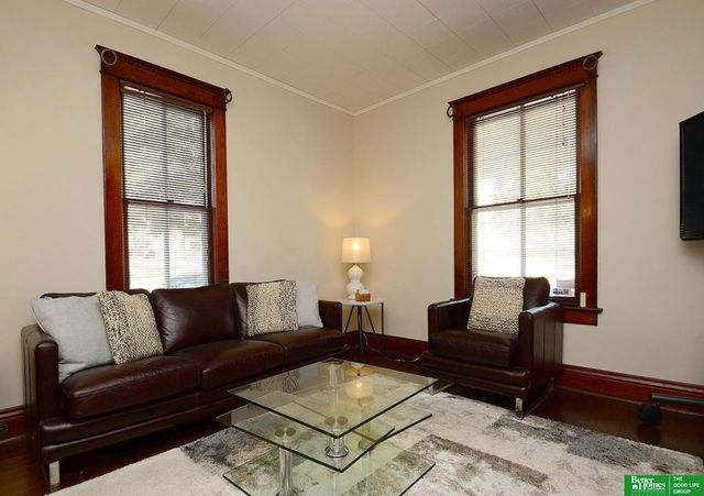 3521 Jones Street, Omaha, NE 68105