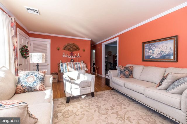 494 STOVER RD, Harleysville, PA 19438