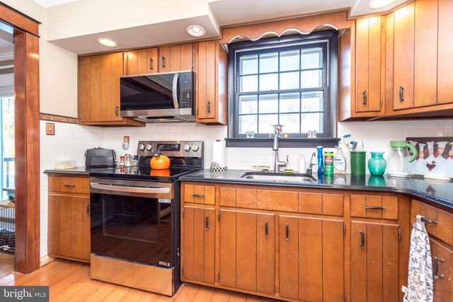 494 STOVER RD, Harleysville, PA 19438