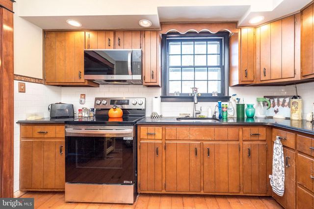 494 STOVER RD, Harleysville, PA 19438