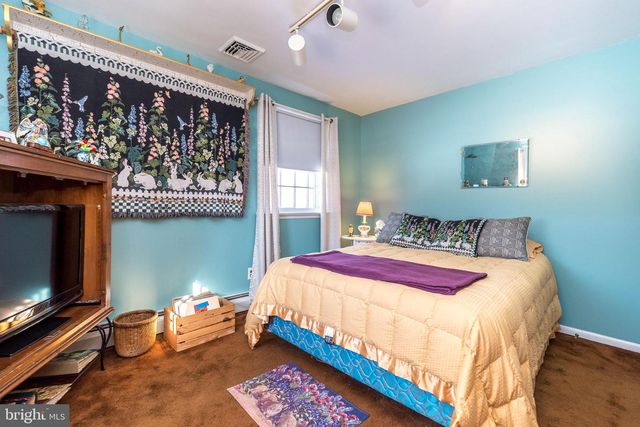 494 STOVER RD, Harleysville, PA 19438