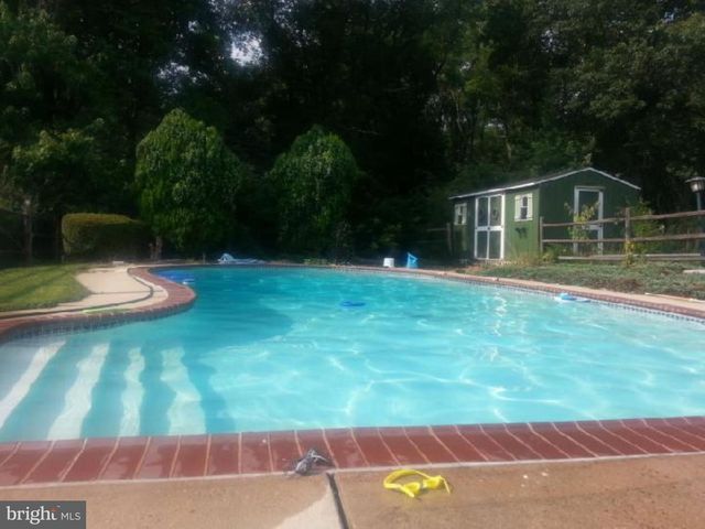 494 STOVER RD, Harleysville, PA 19438