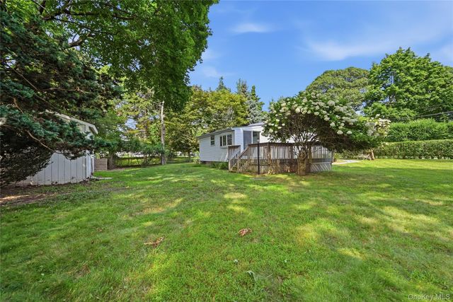 76 Queen Road, Rocky Point, NY 11778