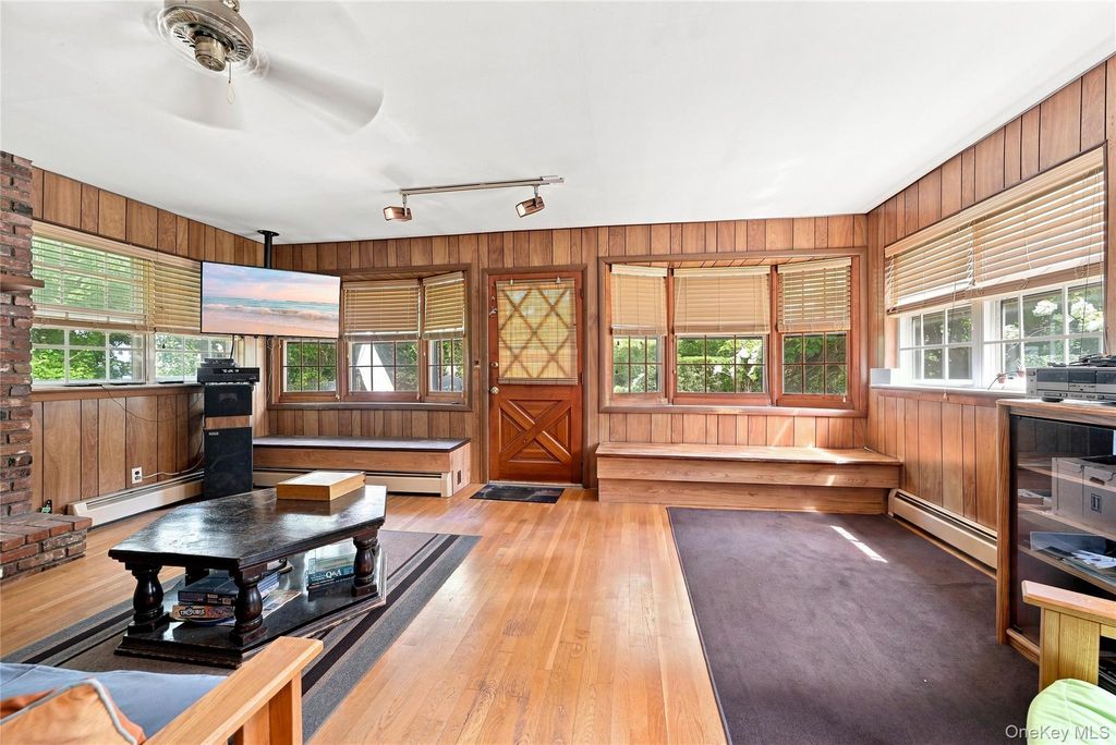 76 Queen Road, Rocky Point, NY 11778 — photo 4