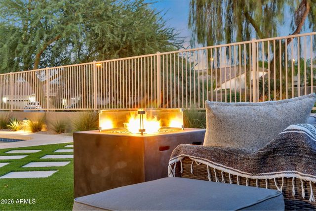 3355 E HOPKINS Road, Gilbert, AZ 85295
