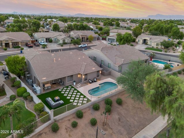 3355 E HOPKINS Road, Gilbert, AZ 85295