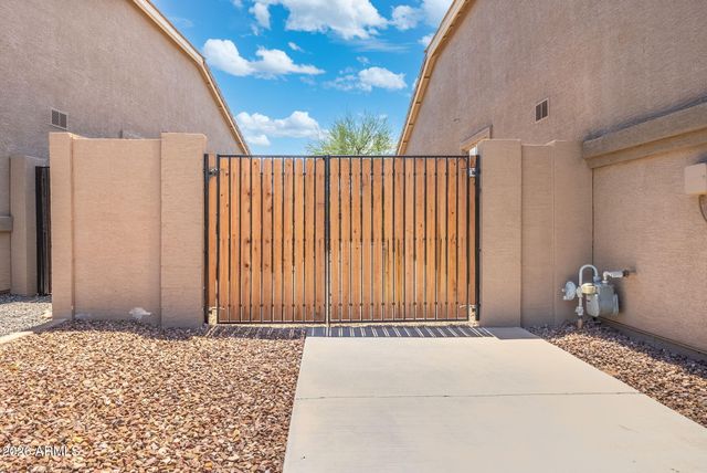 3355 E HOPKINS Road, Gilbert, AZ 85295