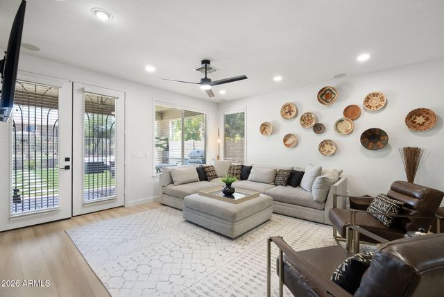 3355 E HOPKINS Road, Gilbert, AZ 85295