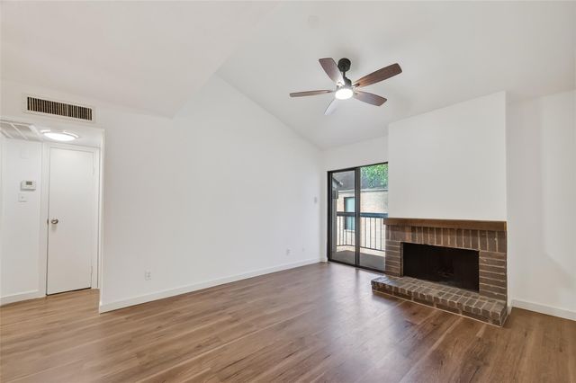 7900 N Stadium Drive 42, Houston, TX 77030