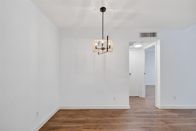 7900 N Stadium Drive 42, Houston, TX 77030