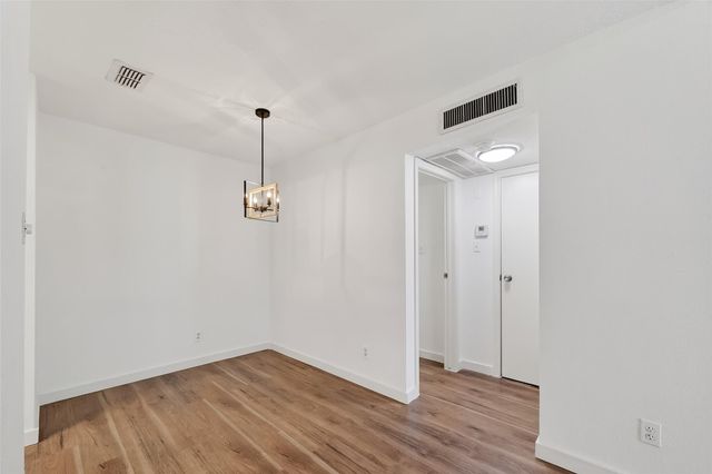 7900 N Stadium Drive 42, Houston, TX 77030