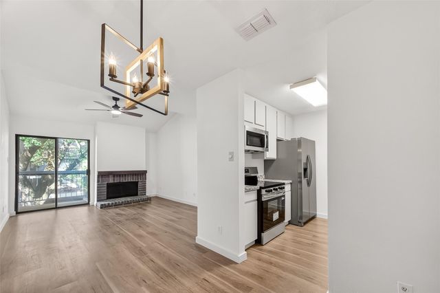 7900 N Stadium Drive 42, Houston, TX 77030