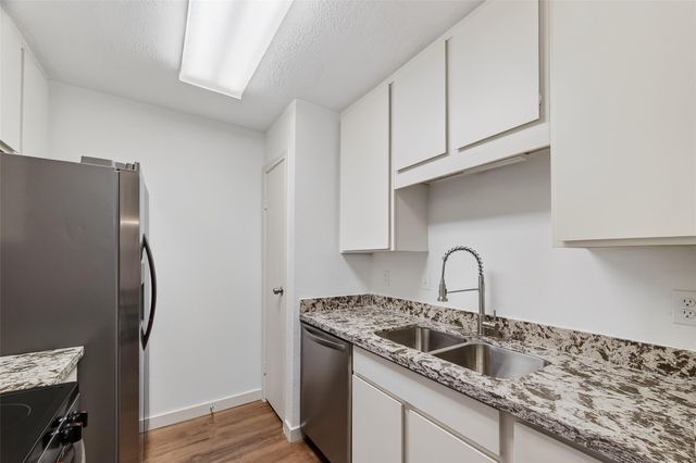 7900 N Stadium Drive 42, Houston, TX 77030