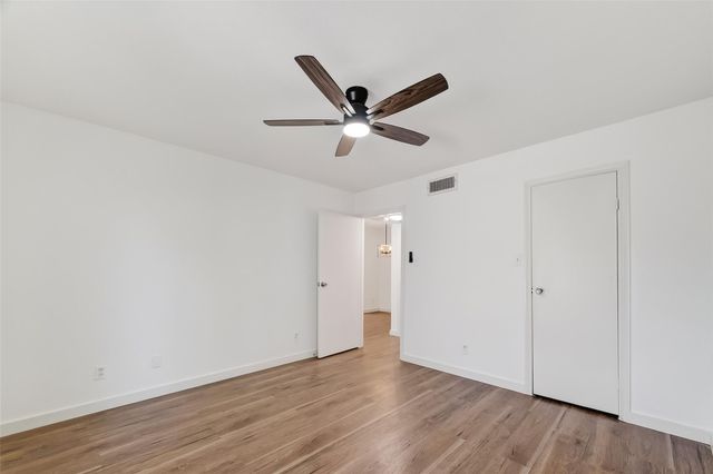 7900 N Stadium Drive 42, Houston, TX 77030