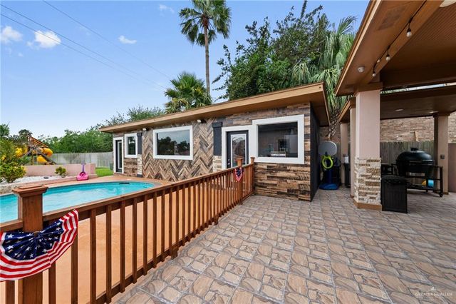 5222 Rustic Manor Drive, Brownsville, TX 78526