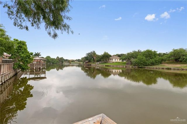 5222 Rustic Manor Drive, Brownsville, TX 78526