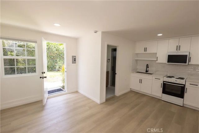 446 S La Peer Drive, Beverly Hills, CA 90211