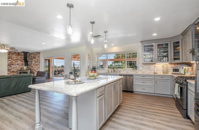 1700 Eureka Ave, Brentwood, CA 94513