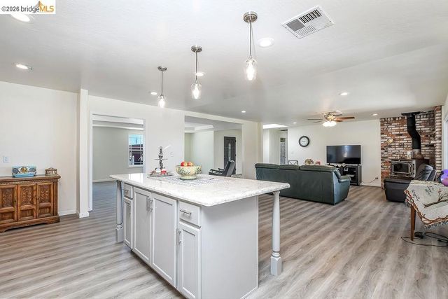 1700 Eureka Ave, Brentwood, CA 94513