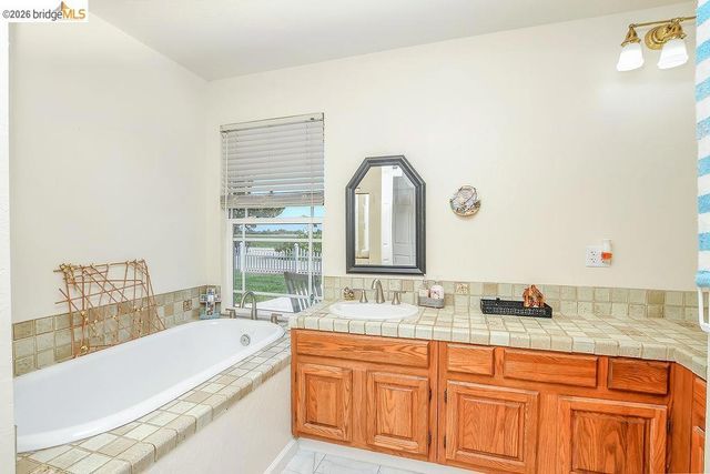 1700 Eureka Ave, Brentwood, CA 94513